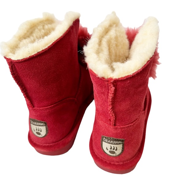 BEARPAW Libby Booties Ankle Boot Suede Shearling Sheepskin Pom Pom Sz 7 Magenta - Picture 2 of 8